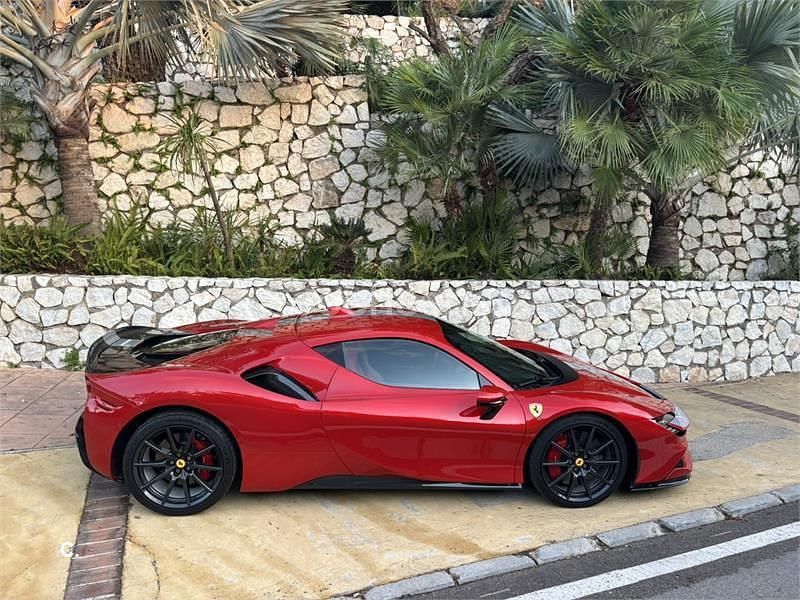 Usado Ferrari SF90 2023 Rojo Coupe