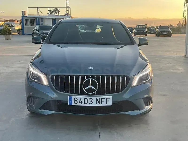 Usado Mercedes CLA220 170 CV (125 kW) 2013 Verde Berlina