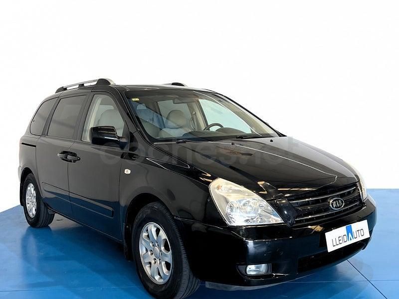 Usado Kia Carnival 185 CV (136 kW) 2007 Negro Monovolumen