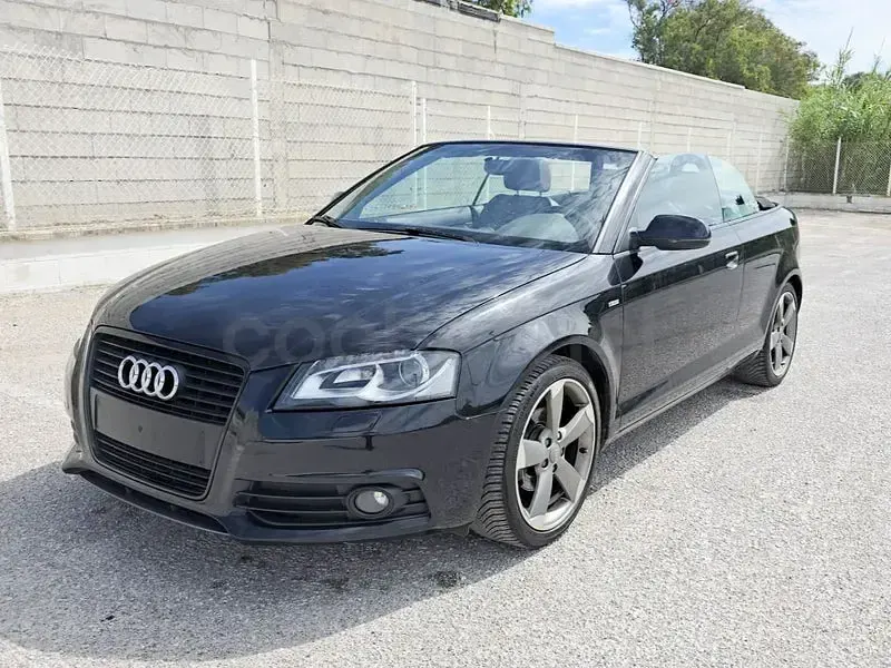 Usado Audi A3 Cabriolet Attraction 105 CV (77 kW) 2012 Negro Descapotable