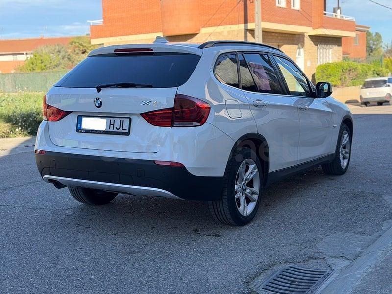Usado BMW X1 Comfort Edition 184 HP (135 kW) 2012 Branco SUV