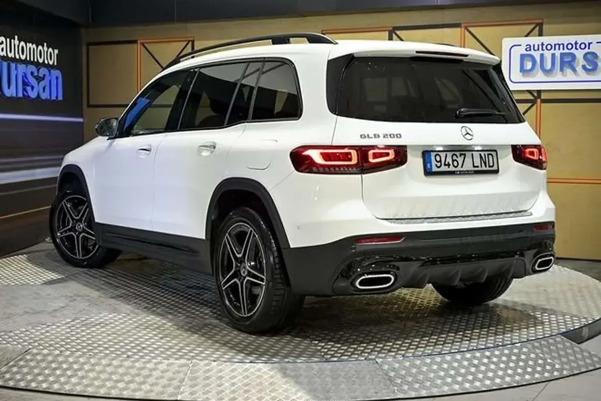 Usado Mercedes GLB200 165 CV (121 kW) 2021 Blanco SUV
