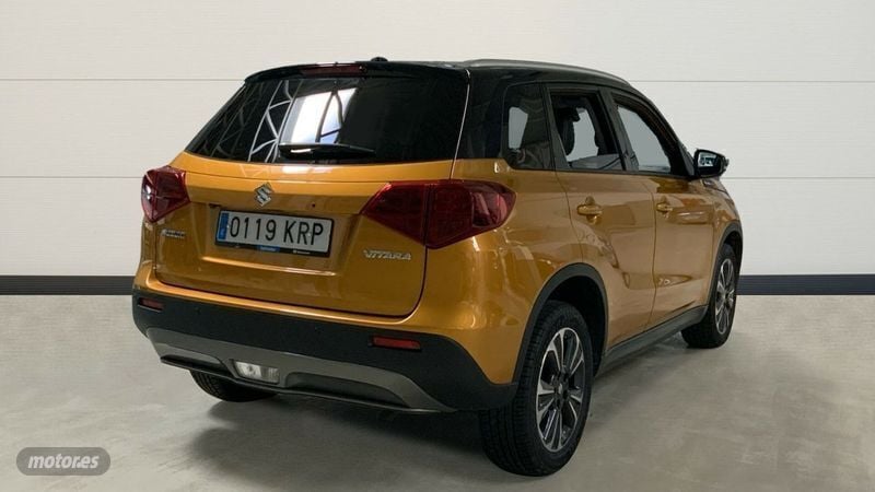 Usado Suzuki Vitara GLX 140 CV (102 kW) 2018 Negro SUV