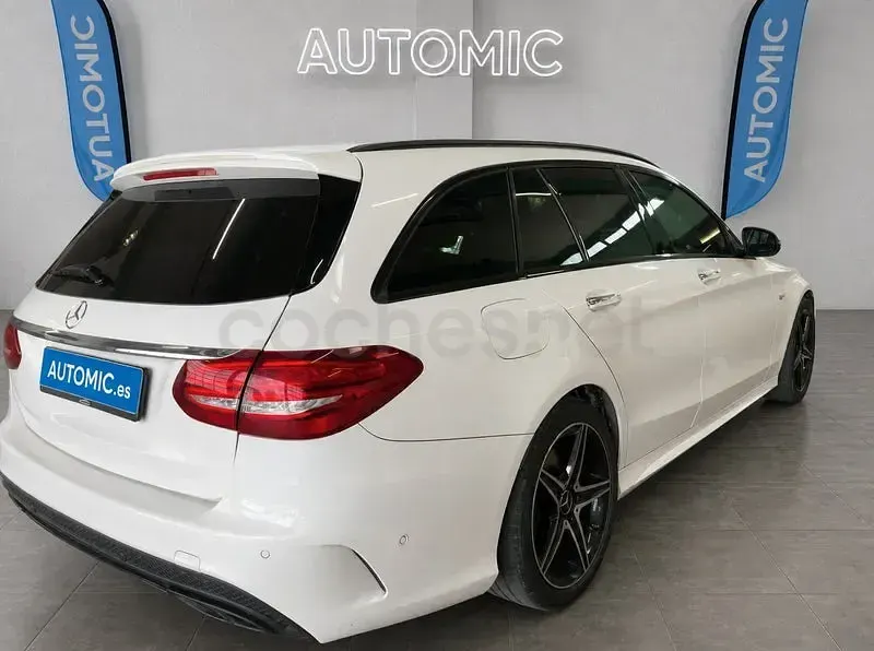 Usado Mercedes C43 AMG 367 CV (269 kW) 2016 Blanco Familiar