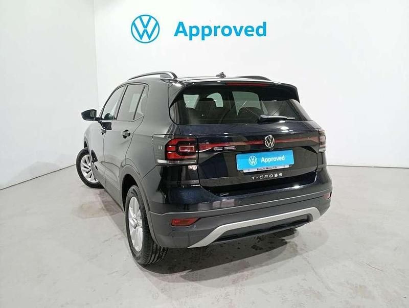 Usado VW T-Cross Advance 110 CV (80 kW) 2022 Negro SUV