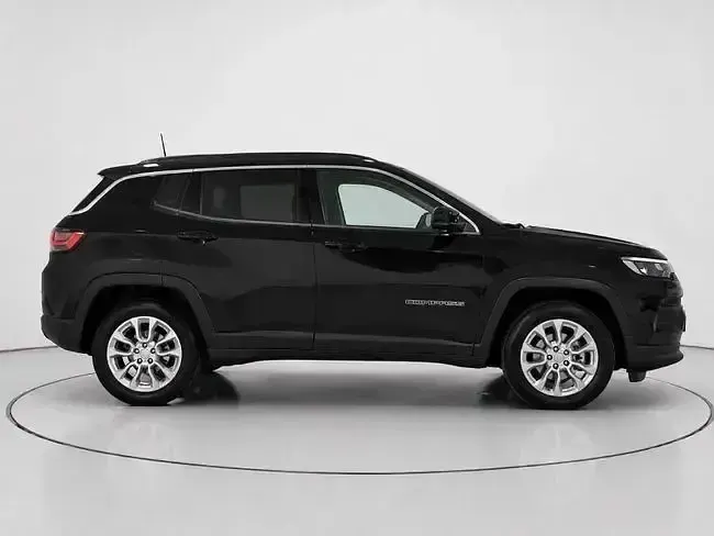 Usado Jeep Compass Longitude 130 CV (95 kW) 2021 Negro SUV