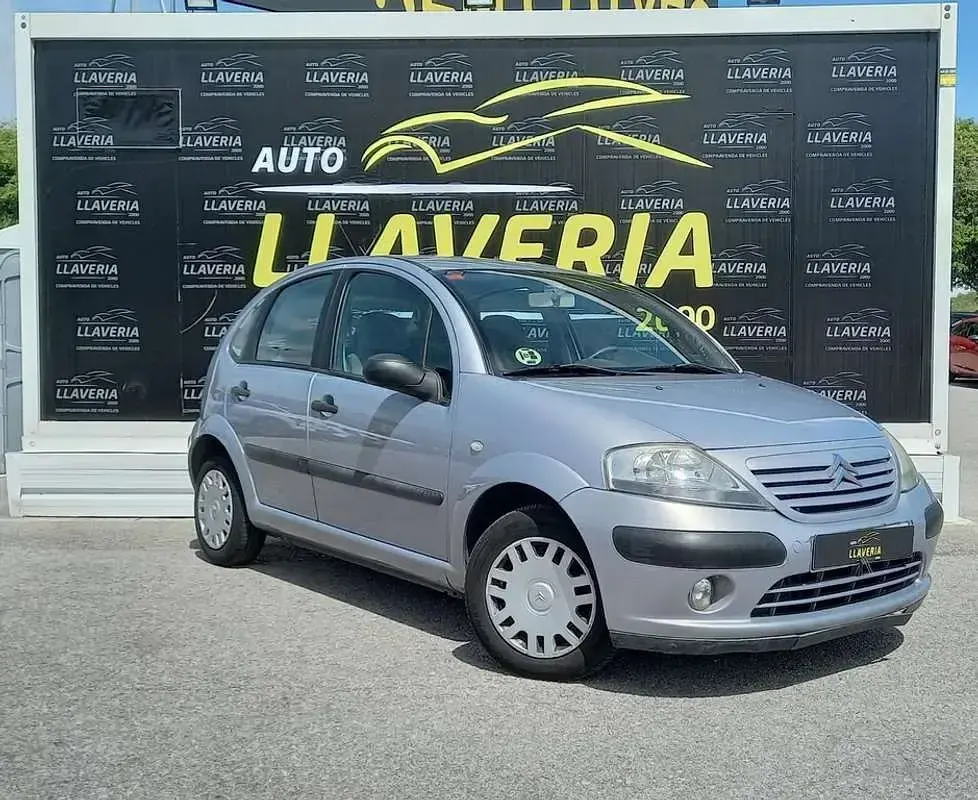 Usado Citroën C3 61 CV (44 kW) 2003 Gris Utilitario