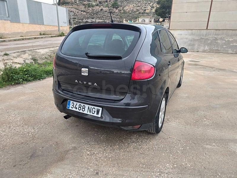 Usado Seat Altea Reference 105 CV (77 kW) 2007 Negro Monovolumen
