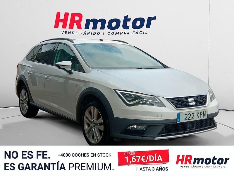 Usado Seat Leon 4Drive 150 CV (110 kW) 2018 Blanco Familiar