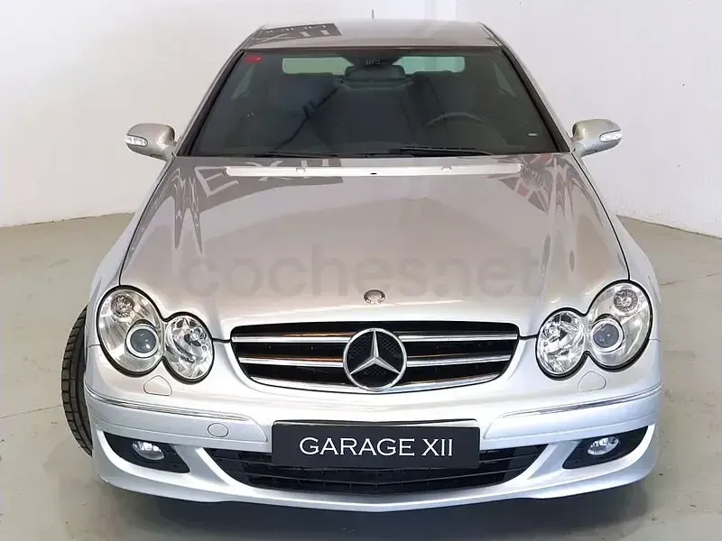 Usado Mercedes CLK320 Avantgarde 224 CV (164 kW) 2007 Gris / plata Coupe