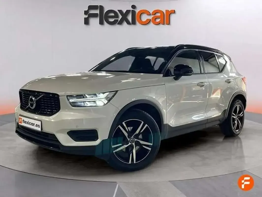 Usado Volvo XC40 R-Design 150 CV (110 kW) 2019 Blanco SUV