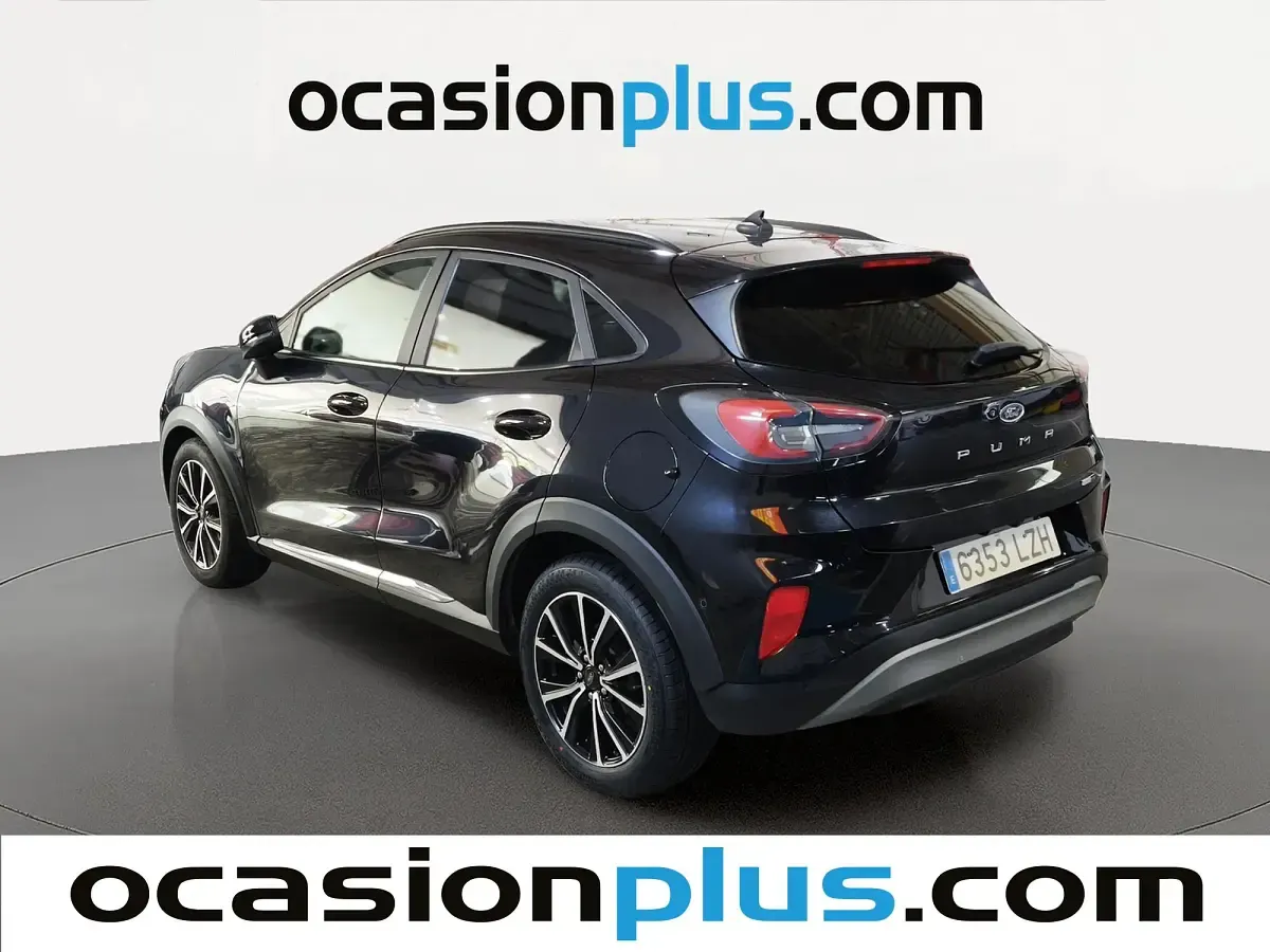 Usado Ford Puma Titanium 125 CV (91 kW) 2022 Negro SUV