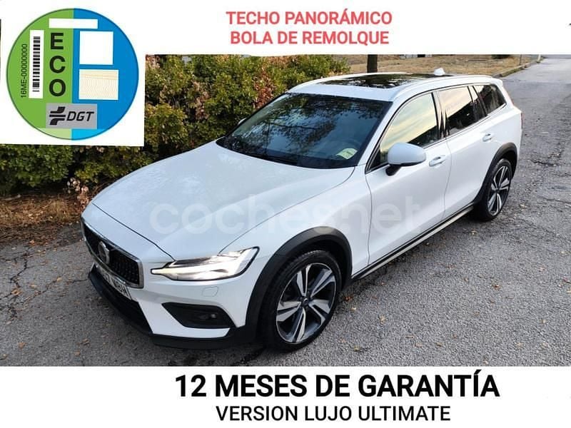 Blanco Usado 2023 Volvo V60 CC Ultimate Familiar | 32.995 € (Buen precio) - Imagen 1/4