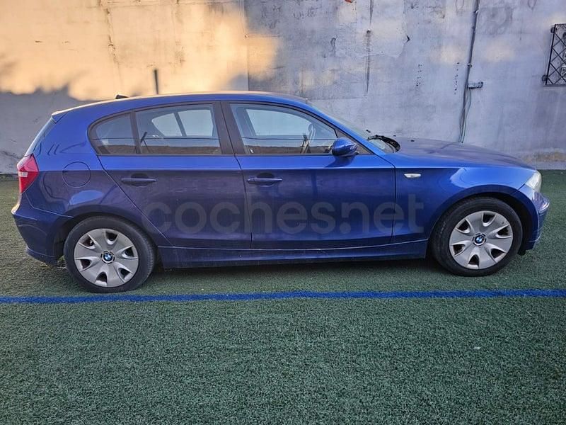 Usado BMW 116 122 HP (89 kW) 2009 Azul Citadino