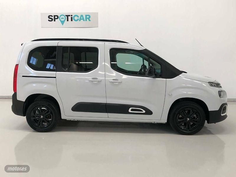 Usado Citroën Berlingo 100 kW (136 CV) 2024 Blanco Monovolumen