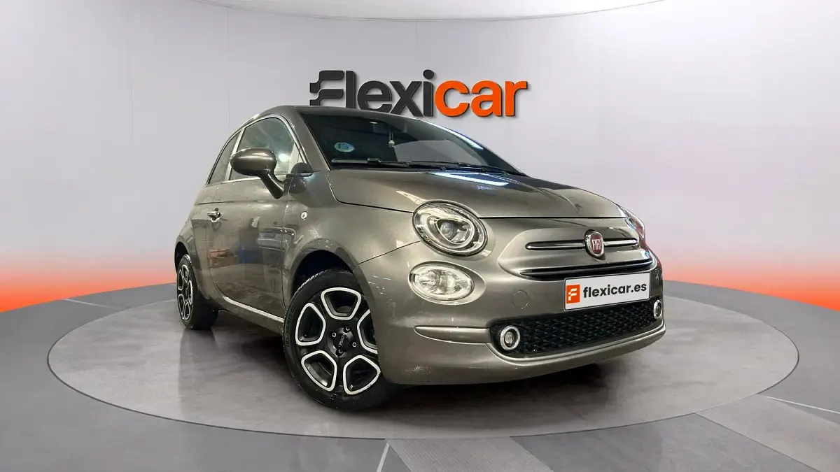 Używany Fiat 500 Club 70 KM (51 kW) 2022 Sedan/Limuzyna