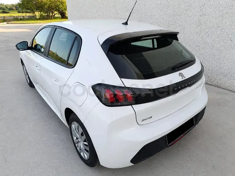 Usado Peugeot 208 Active 100 CV (73 kW) 2022 Blanco Utilitario
