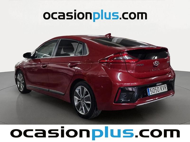 Usado Hyundai Ioniq 141 CV (103 kW) 2019 Rojo Utilitario