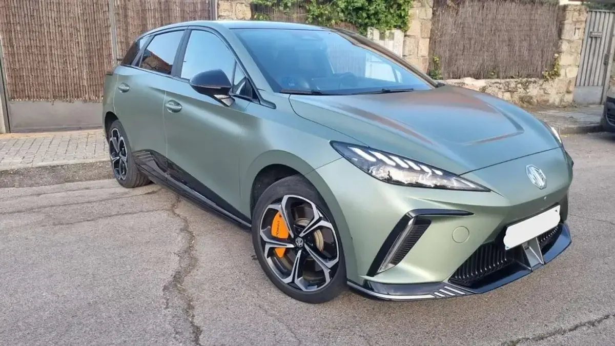 Usado MG MG4 EV 319 kW (435 CV) 2023 Verde Utilitario
