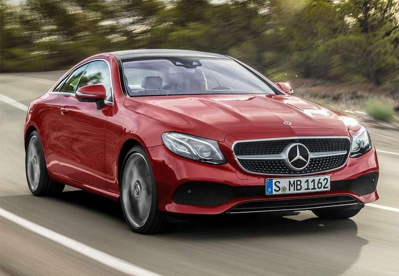 Usado Mercedes E220 194 CV (142 kW) 2018 Gris Coupe