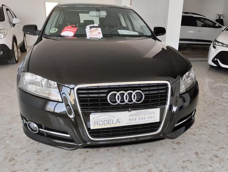 Używany Audi A3 105 KM (77 kW) 2012 Czarny Hatchback
