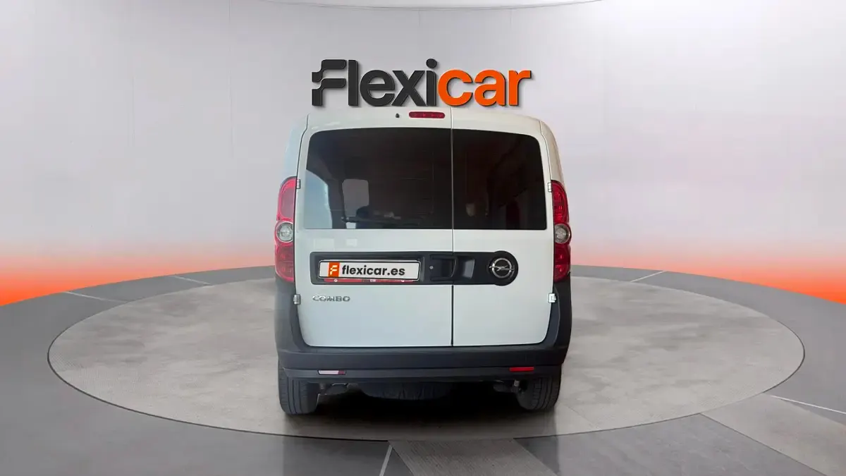 Usado Opel Combo 95 CV (69 kW) 2017 Blanco Monovolumen