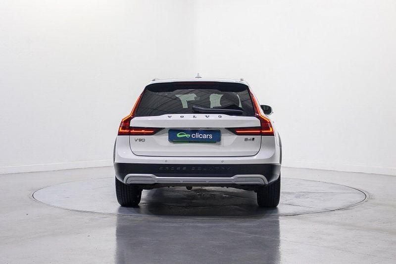Usado Volvo V90 CC Pro 197 CV (144 kW) 2021 Blanco Familiar
