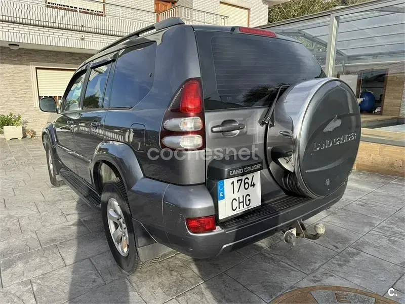 Usado Toyota Land Cruiser 163 CV (119 kW) 2003 Gris / plata SUV