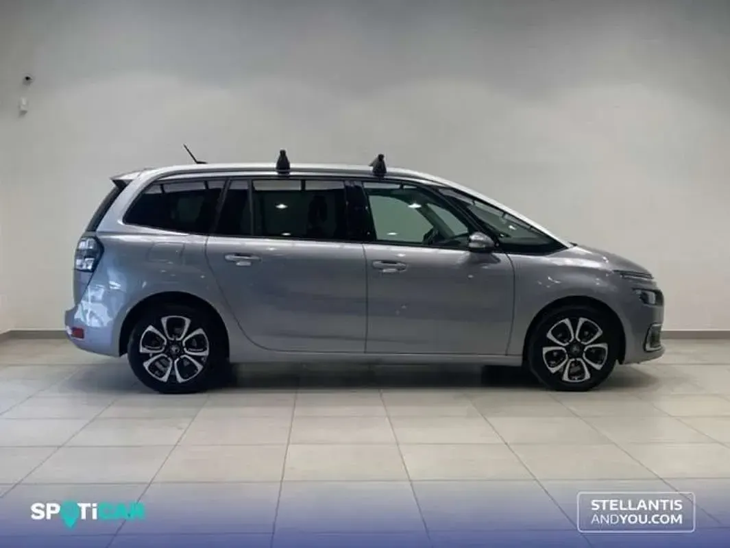 Usado Citroën C4 Feel 131 CV (96 kW) 2019 Gris Monovolumen