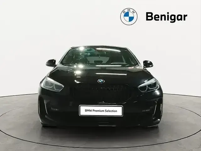 Usado BMW 118 Executive 150 CV (110 kW) 2022 Negro Utilitario
