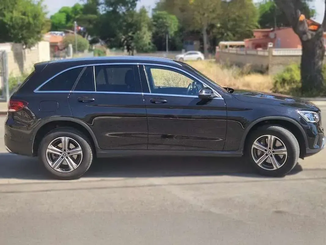 Usado Mercedes GLC300e 333 CV (244 kW) 2022 Negro SUV