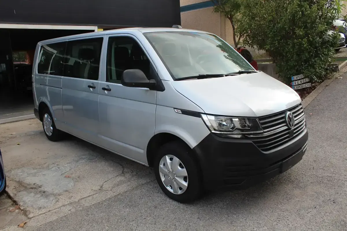 Usado VW Transporter 110 CV (80 kW) 2021 Gris Van