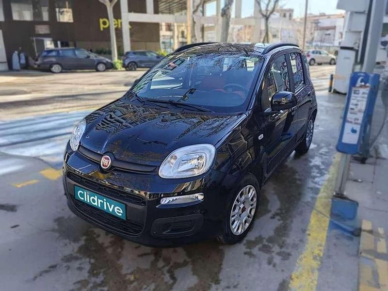 Usado Fiat Panda Lounge 69 CV (50 kW) 2013 Negro Utilitario