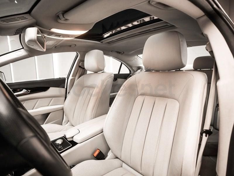 Usado Mercedes CLS250 204 CV (150 kW) 2013 Gris / plata Berlina