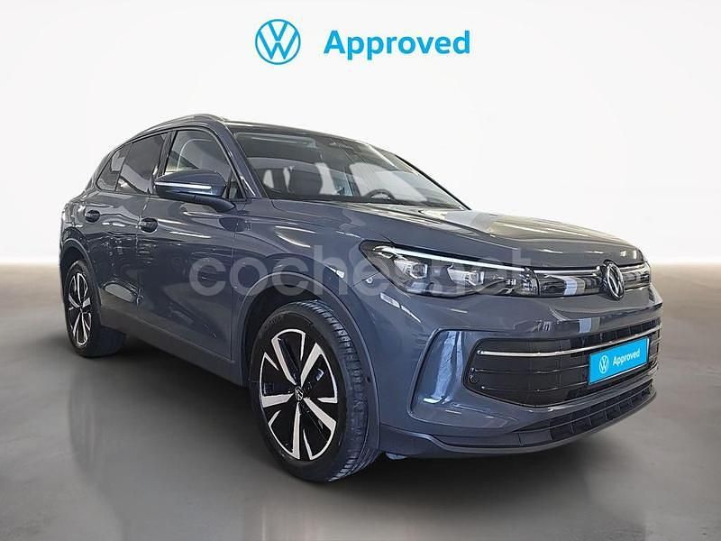 Gris / plata Usado 2025 VW Tiguan SUV | 40.900 € (Un poco caro) - Imagen 1/4