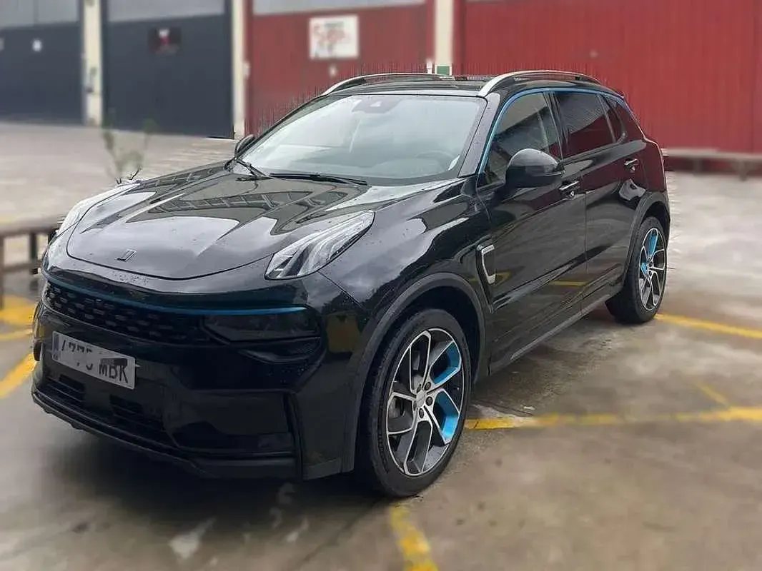 Usado Lynk & Co 01 280 CV (205 kW) 2022 Negro SUV
