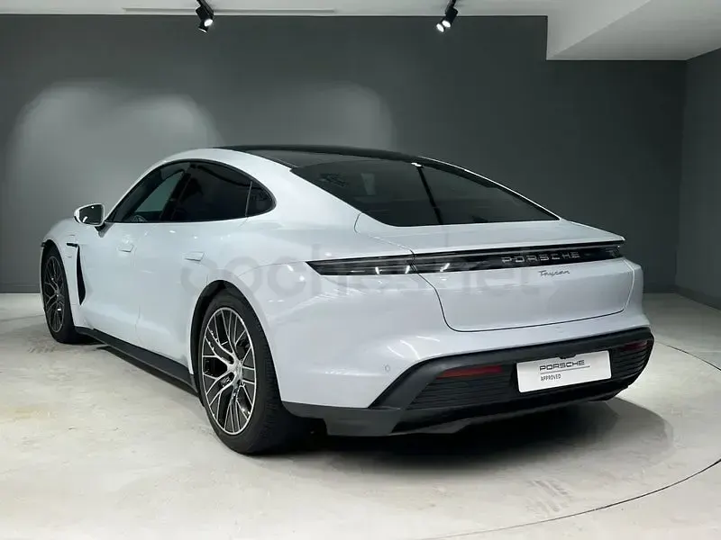 Usado Porsche Taycan 319 kW (435 CV) 2024 Eléctrico Berlina