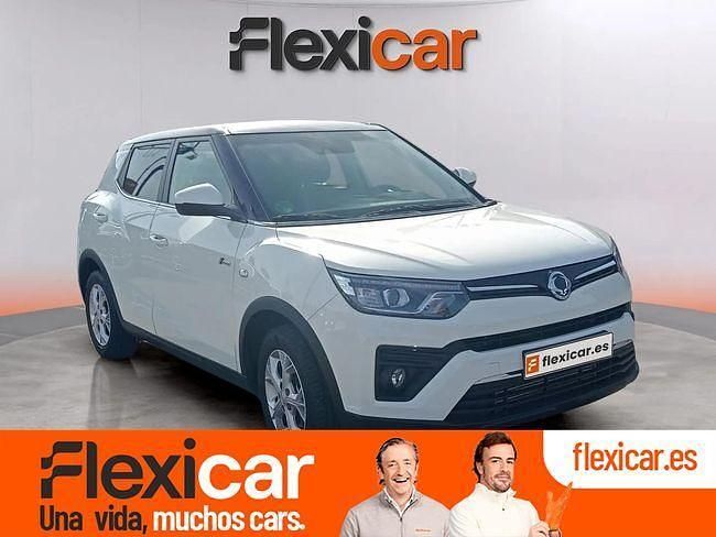 Blanco Usado 2021 Ssangyong (KGM) Tivoli SUV | 18.490 € - Imagen 1/4
