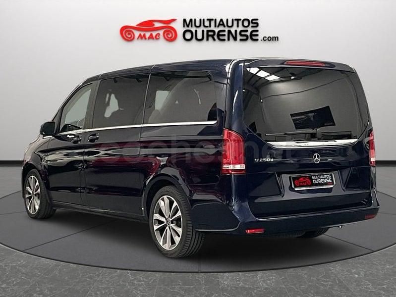 Usado Mercedes V250 Avantgarde 190 CV (139 kW) 2021 Azul Monovolumen