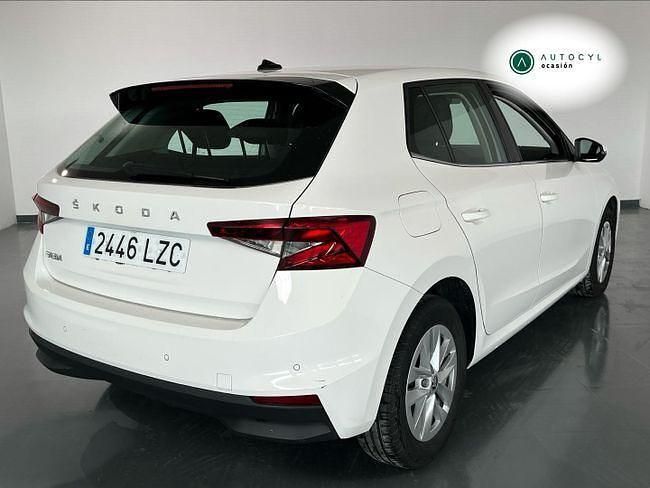 Usado Skoda Fabia Ambition 95 CV (69 kW) 2022 Blanco Utilitario