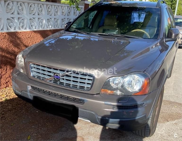 Usado Volvo XC90 Momentum 185 CV (136 kW) 2007 Gris / plata SUV