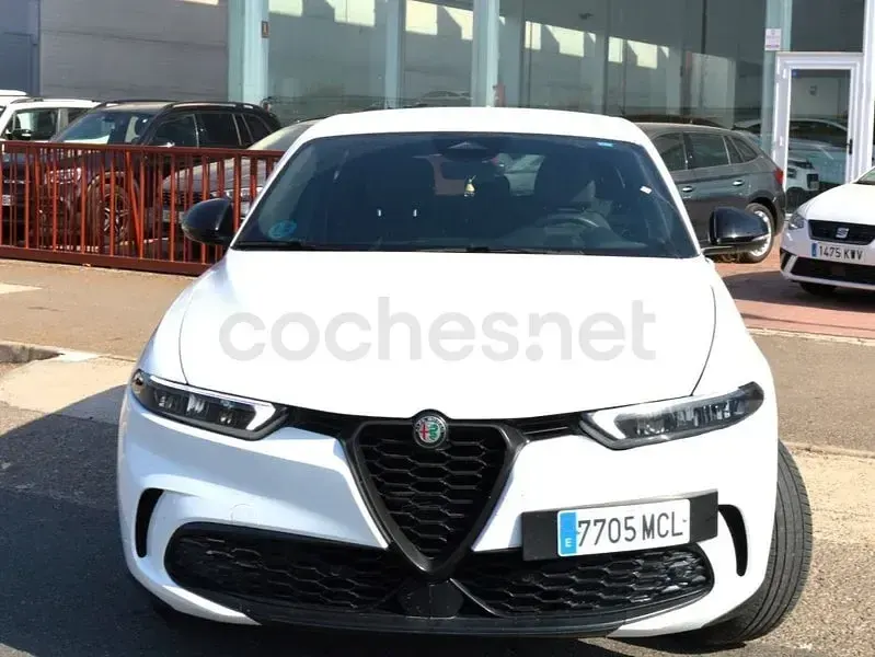 Usado Alfa Romeo Tonale Sprint 130 CV (95 kW) 2023 Blanco SUV