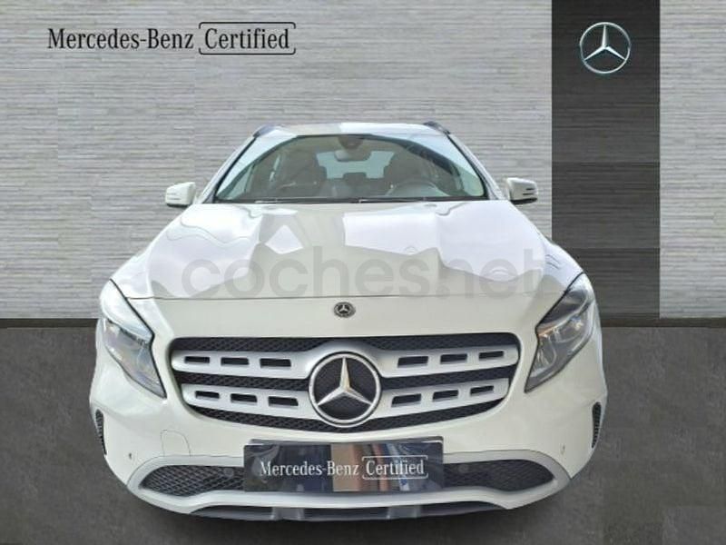 Usado Mercedes GLA200 136 CV (100 kW) 2019 Blanco SUV