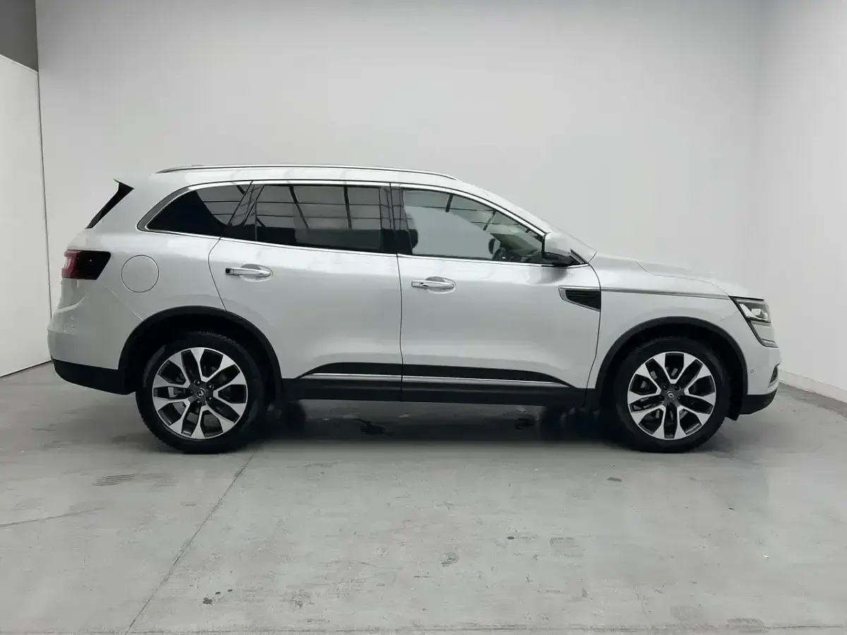 Usado Renault Koleos Zen 177 CV (130 kW) 2019 Blanco SUV