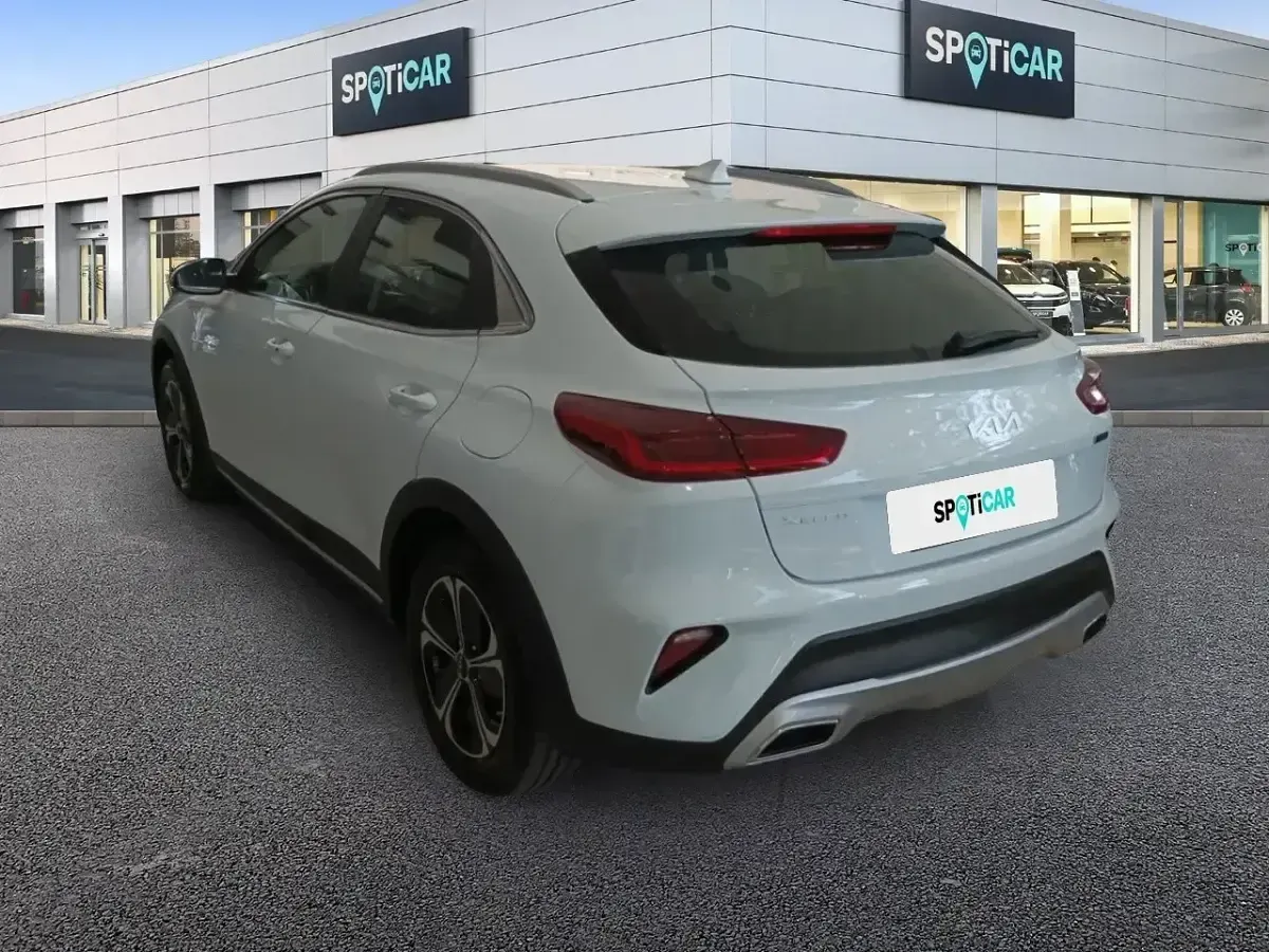 Usado Kia XCeed 141 CV (103 kW) 2022 Blanco SUV