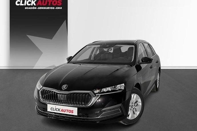 Usado Skoda Octavia Ambition 116 CV (85 kW) 2024 Negro Familiar
