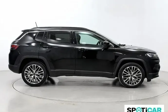 Usado Jeep Compass Limited 130 CV (95 kW) 2022 SUV