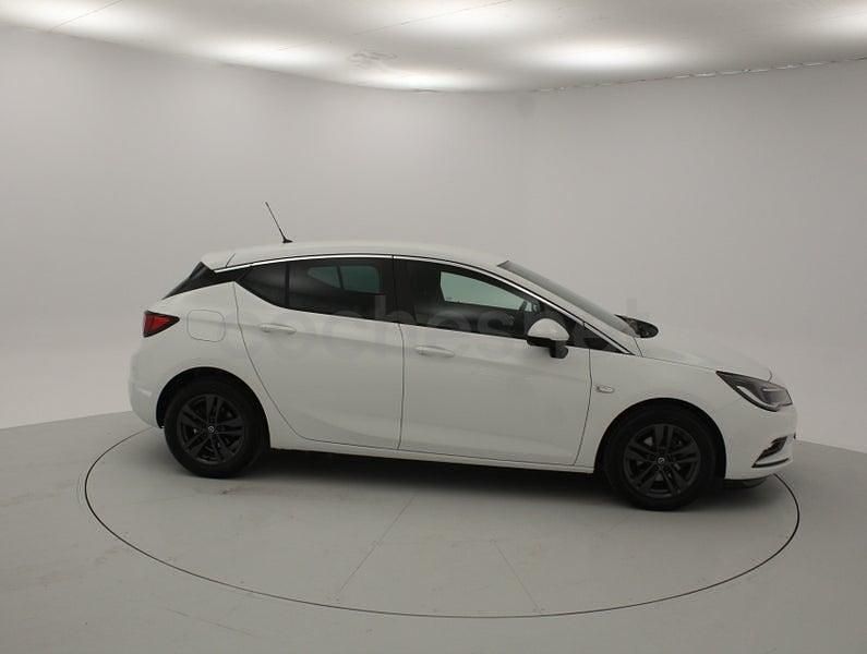Usado Opel Astra 110 CV (80 kW) 2019 Blanco Berlina