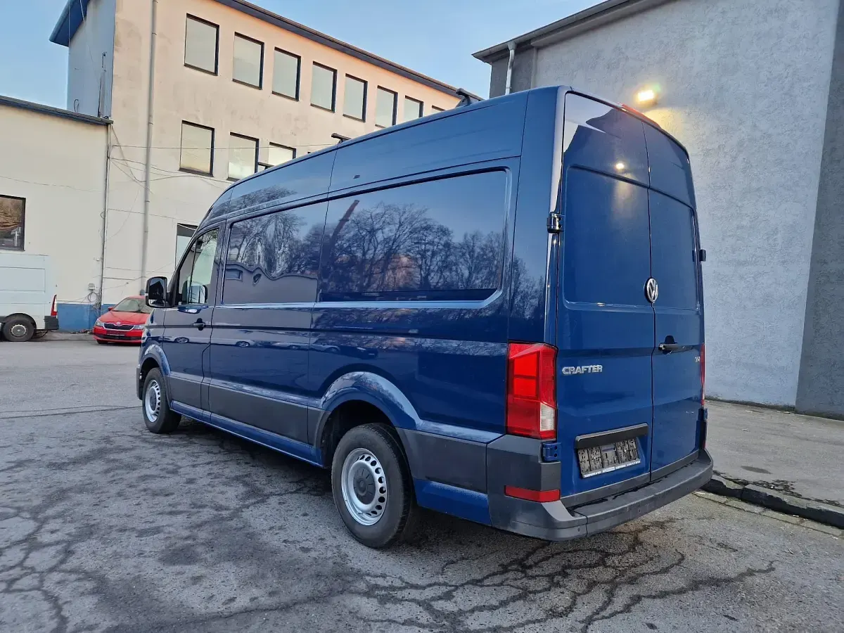 Usado VW Crafter 109 CV (80 kW) 2017 Azul Van