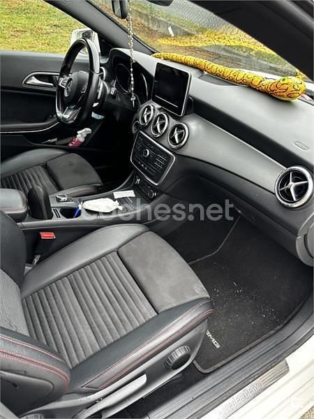 Usado Mercedes CLA200 Shooting Brake AMG line 136 CV (100 kW) 2015 Blanco Familiar